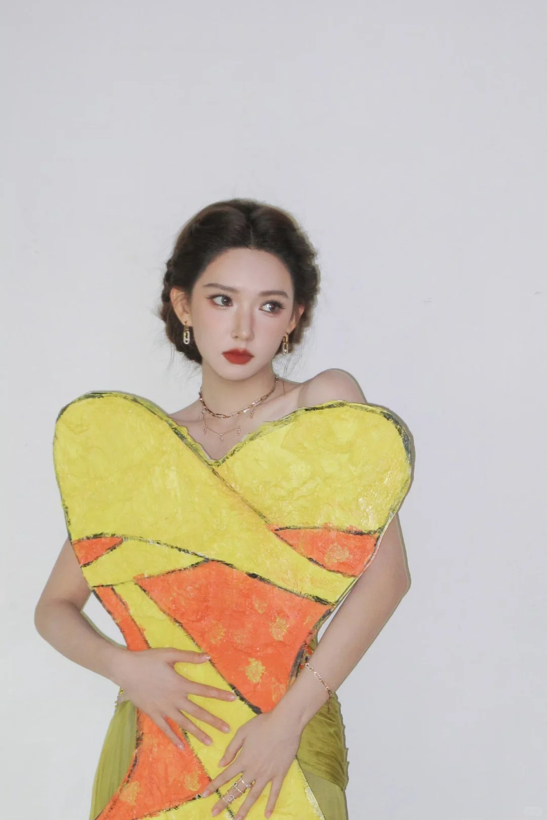 杜华曾求着程潇接工作 程潇这种大美女求多有活多出镜啊！对我的眼睛是一种救赎 