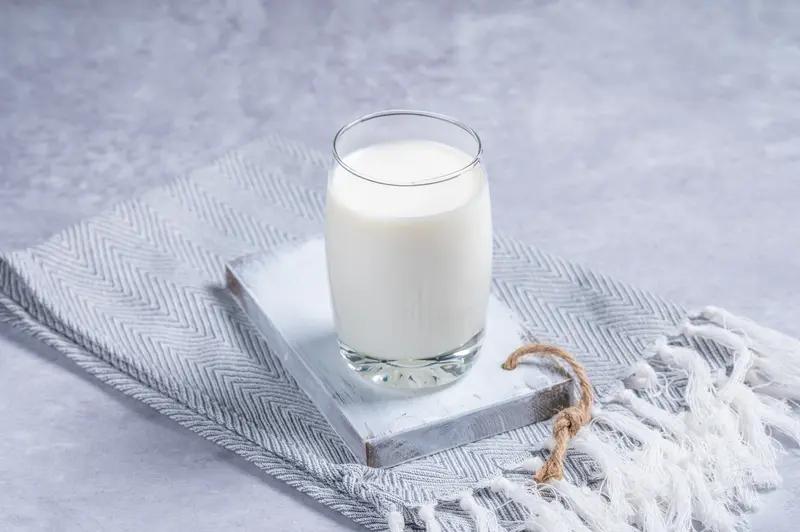 牛奶真的人人都该喝？这5类人喝了反而伤身体！
 
       你是不是也被“每