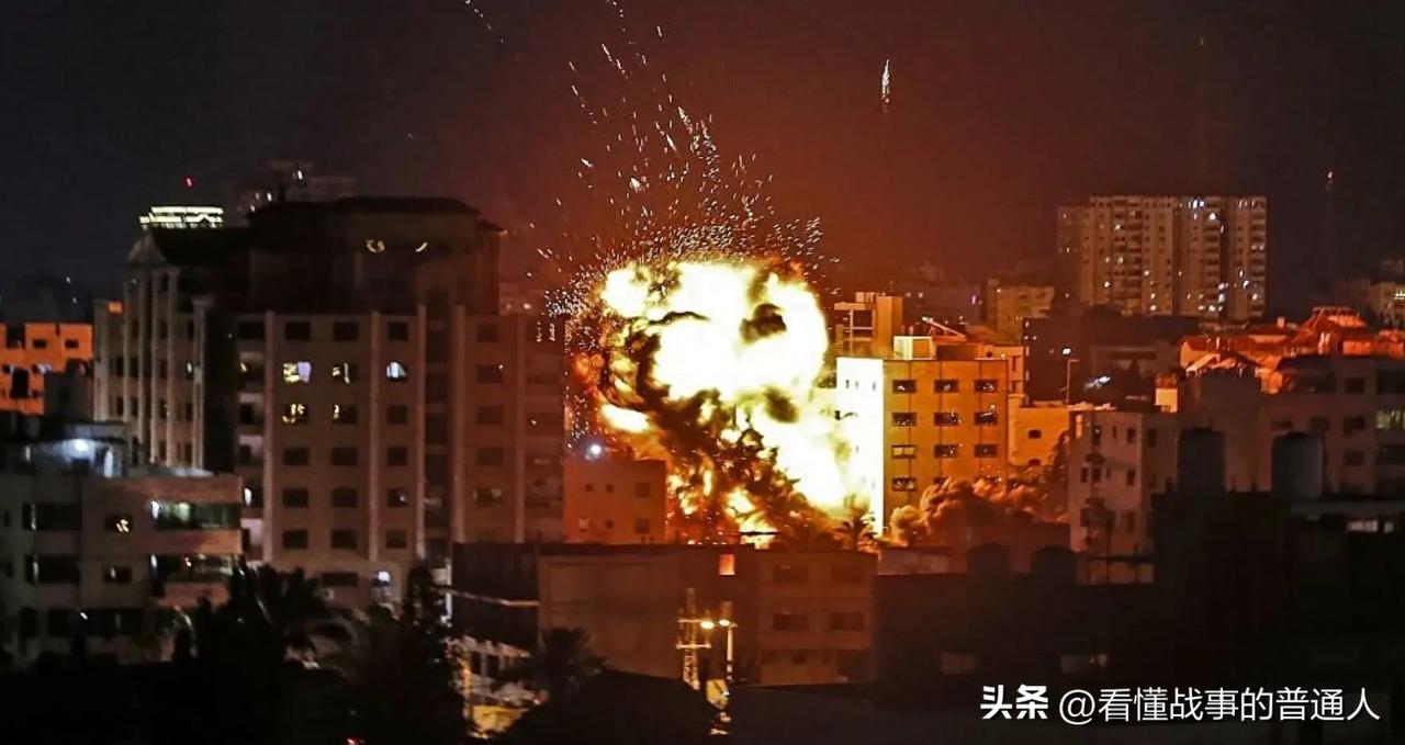 美国想靠轰炸让伊朗屈服，但这个想法越南人七十年前就帮美国试过了！800万吨炸弹没