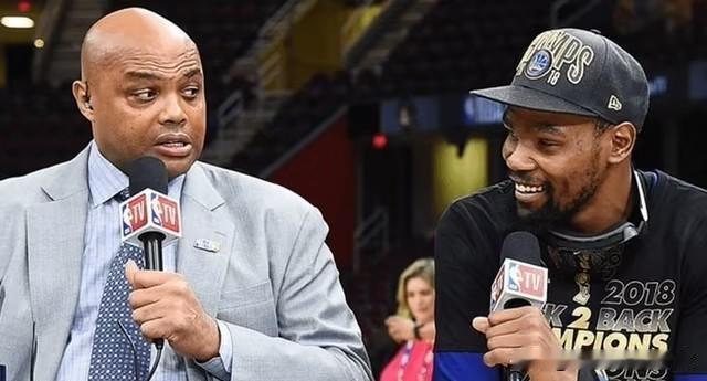 巴克利觉得杜兰特：加盟篮网是生涯败笔，离开太阳反证“毒瘤”？
NBA名宿、以“大