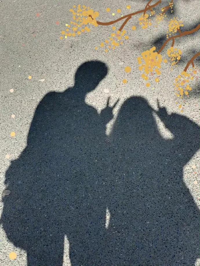 遇见喜欢的男生，有些在意和紧张是正常的。但只要对方没有实际性的追求你（为你投入）
