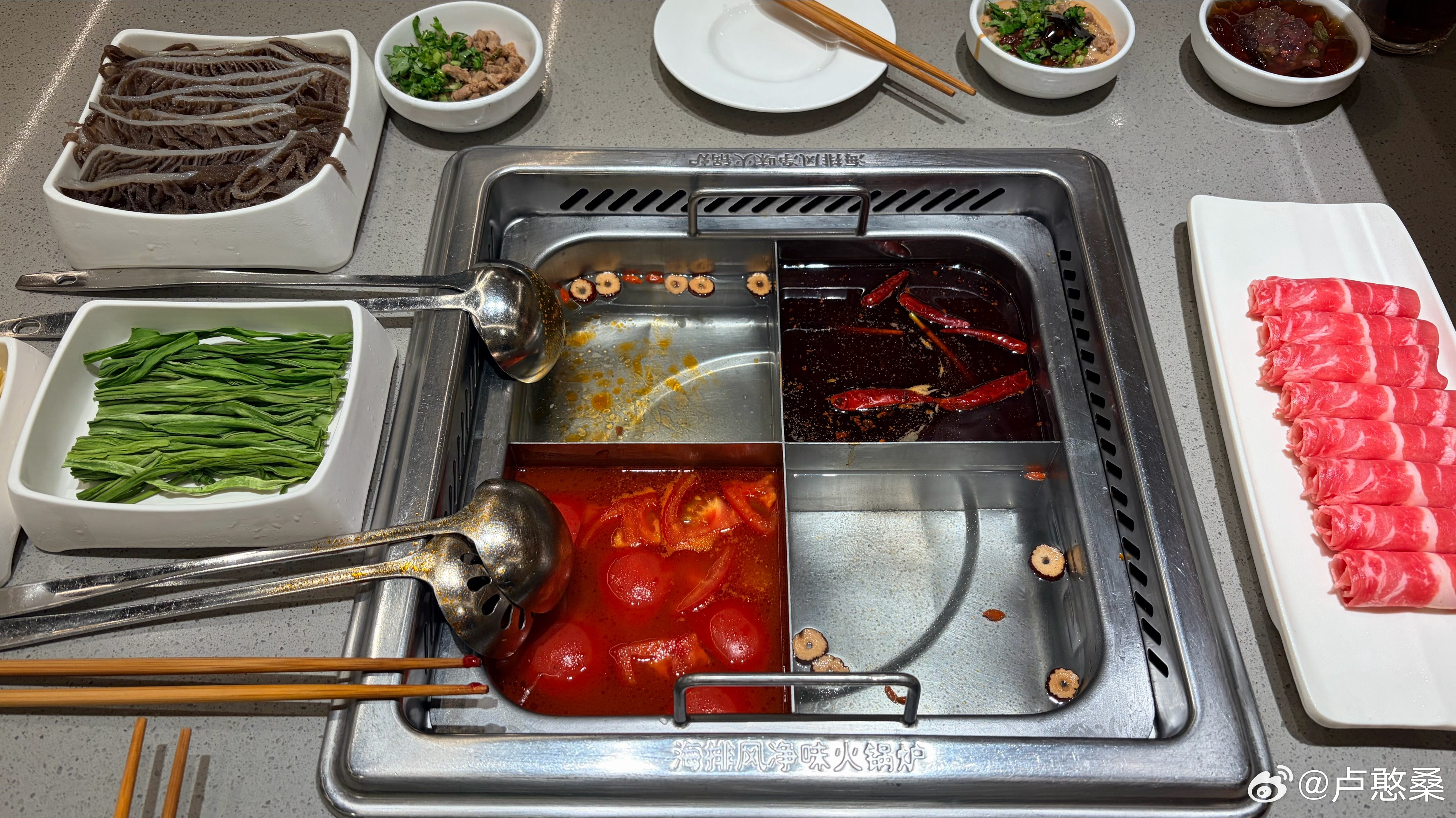 昨天吃了散伙饭，准确来说是我单方面认为的散伙饭。还是鼓足勇气想要和这段让我无比内