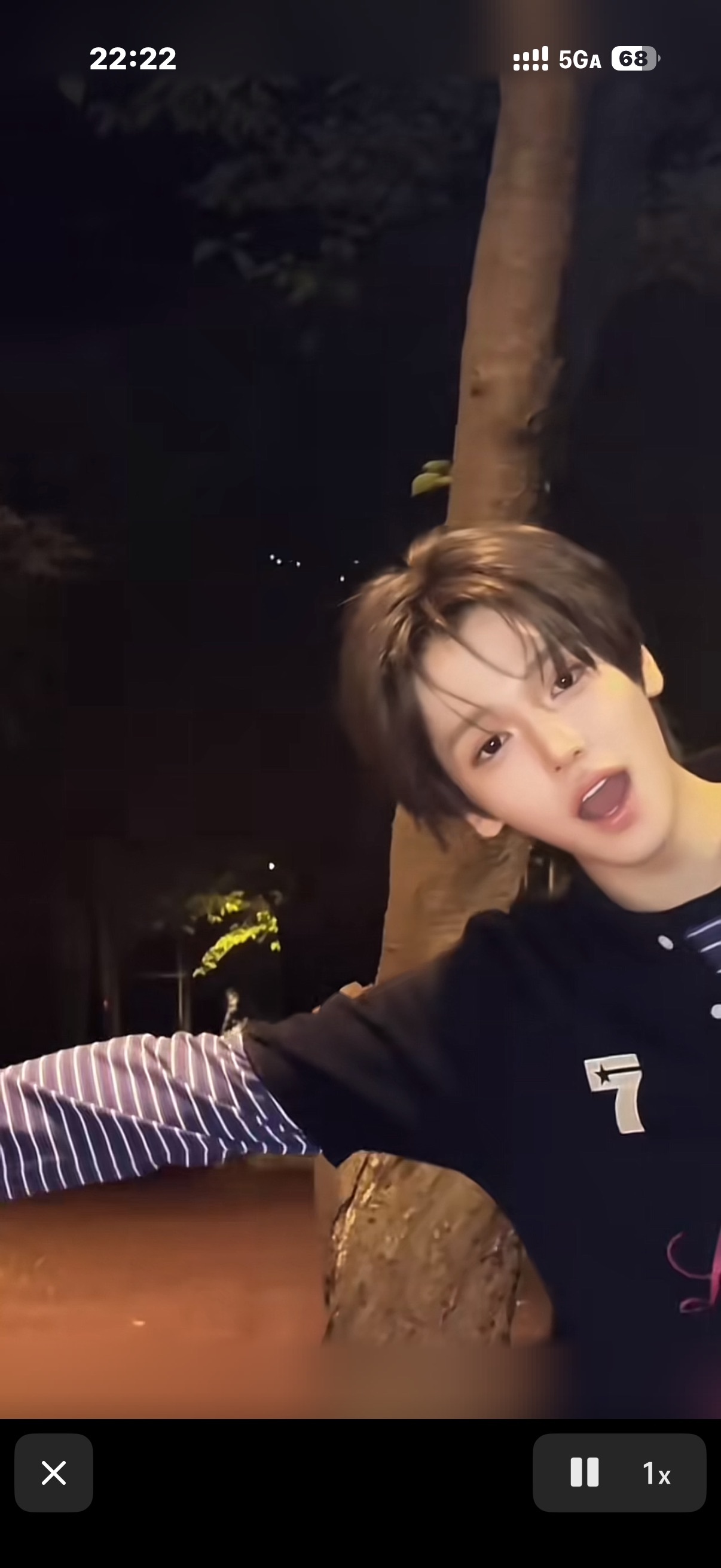 这两帧真的好萌呀大眼萌妹 