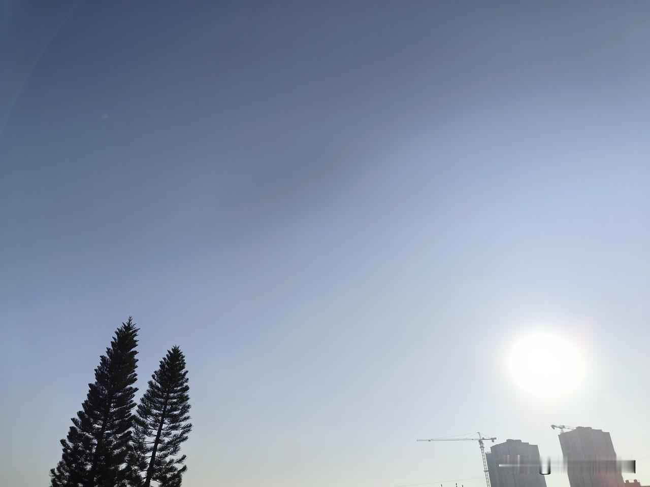 未来两天全国大部天气晴好，多地气温火箭式上升， 广东气温回升但早晚较冷。

17