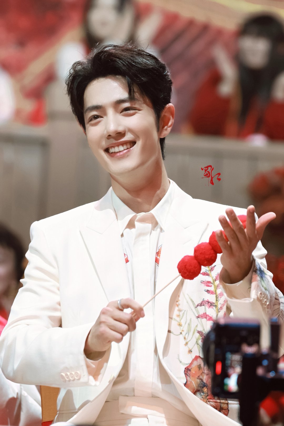 肖战壁纸肖战 肖战﻿肖战我喜欢你 喜欢你啊，是清风，是朝露，是脸颊红红，是非你不