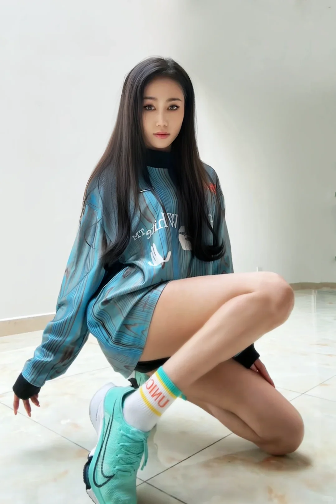 球衣女孩
