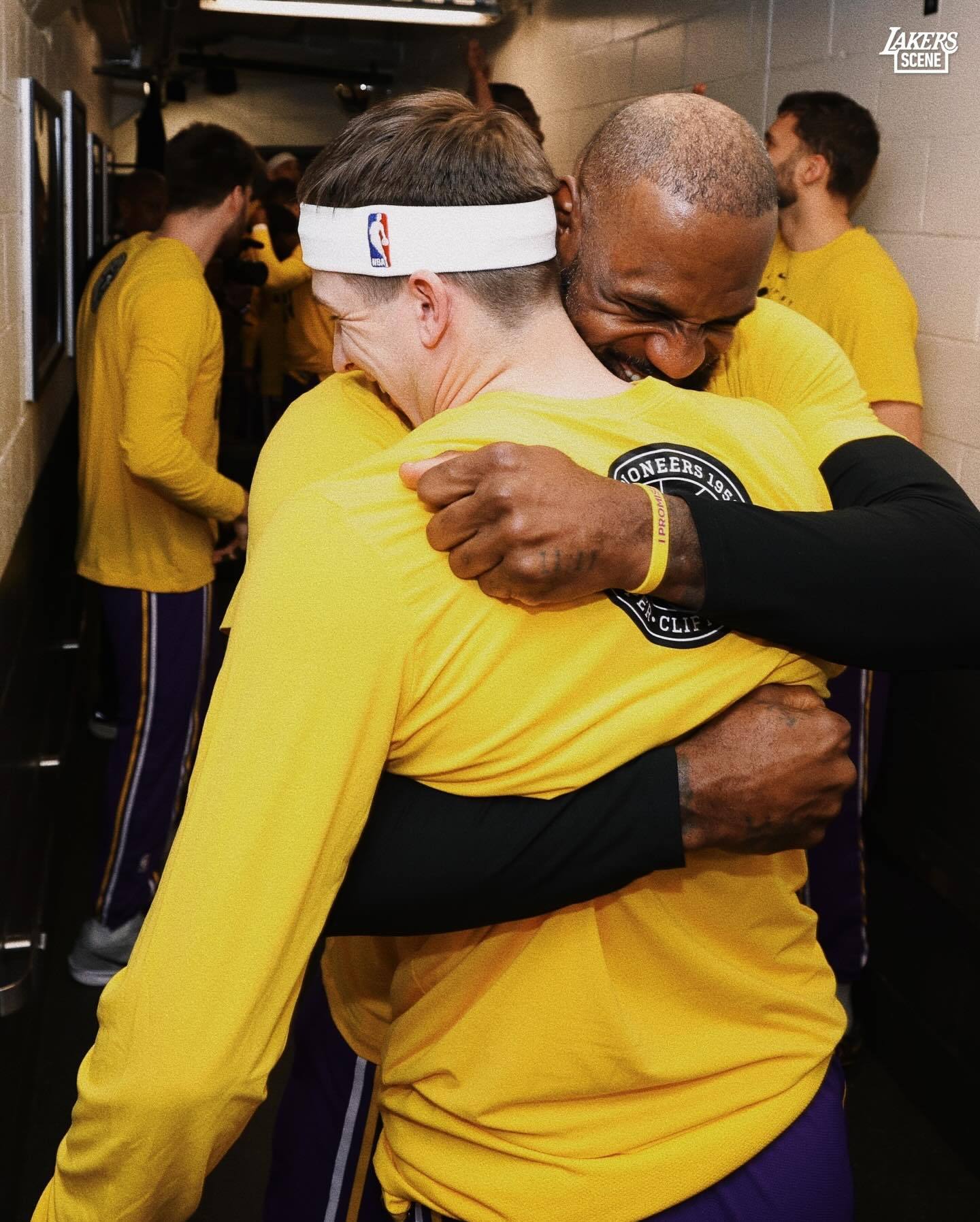 AR is back里夫斯洛杉矶湖人