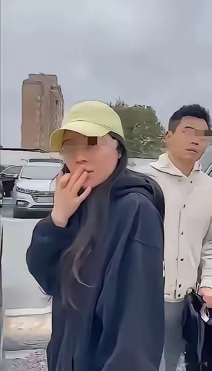 两条消息压垮王文洁：朋友圈的私事曝光，藏着成年人最痛的体面！
 
       