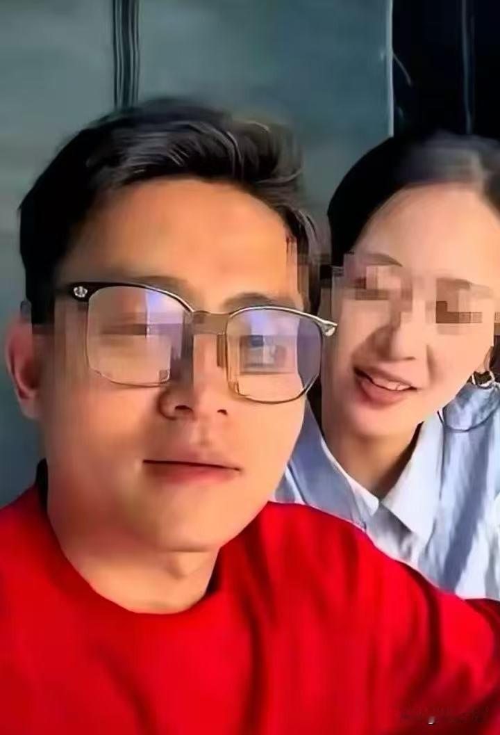 那些插满管子躺在病床上的人，没一个再惦记账户里的数字。前一天还在为几万块钱跟人撕