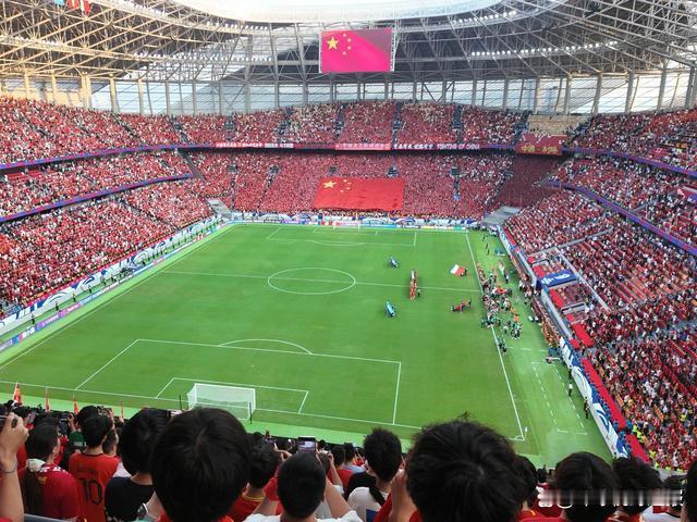 U23国足时隔28年拿到亚运铜牌，这条消息登上了《新闻联播》，不少网友都感慨，这