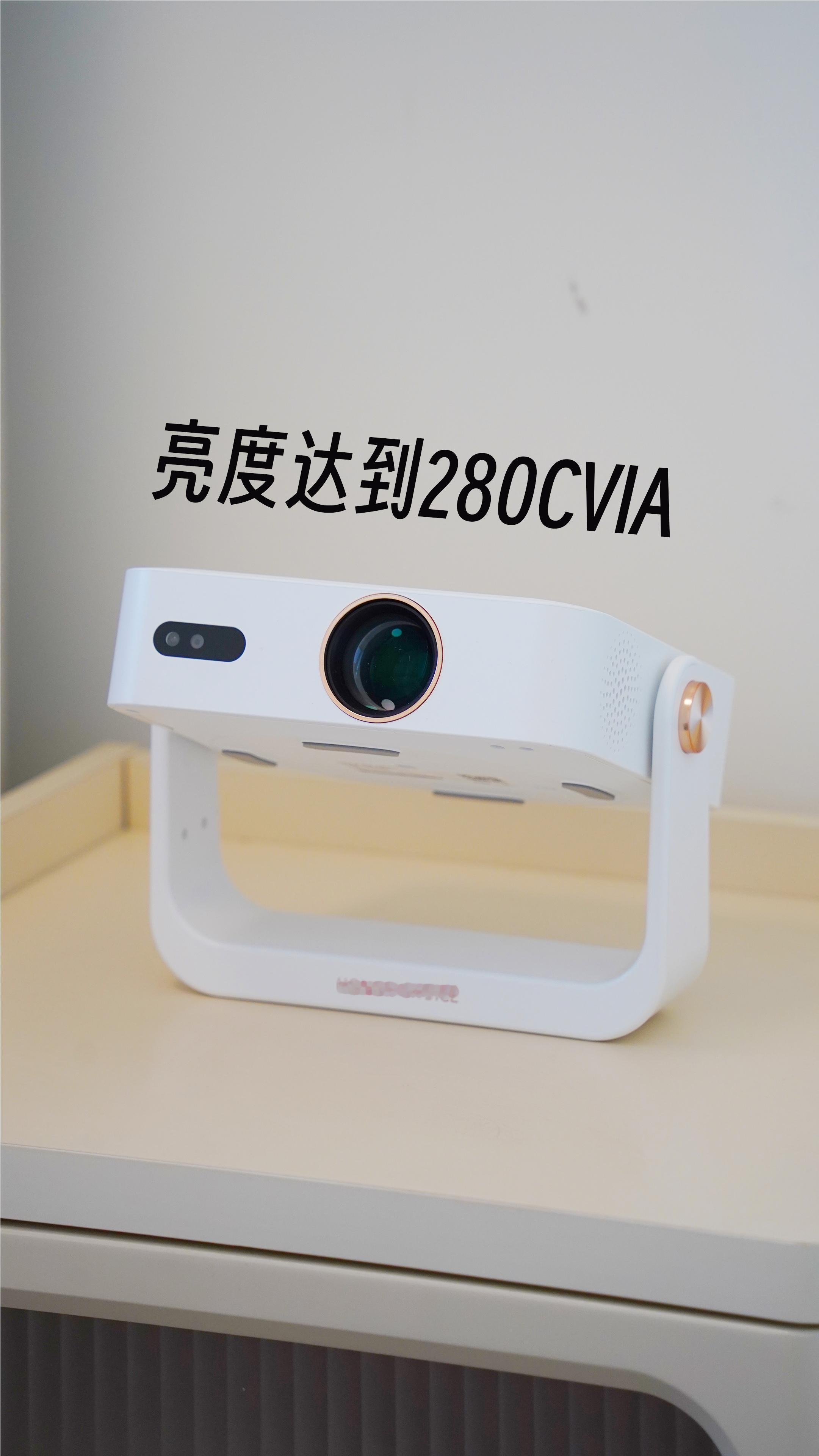只需500块，就能把卧室秒变影院！这台荣耀亲选萤蜂AI投影仪Air，可能是你正在