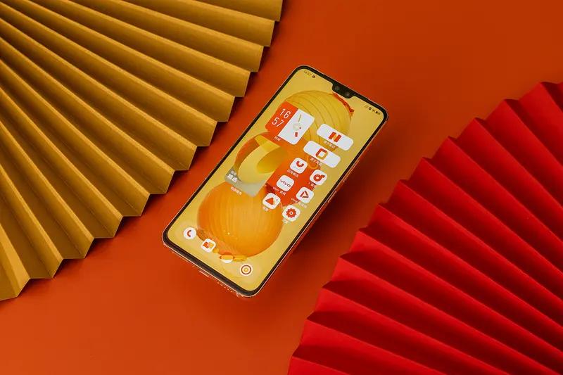 Redmi K100 Pro首发骁龙8E5 V系列，性能实测
最近数码圈藏着个很