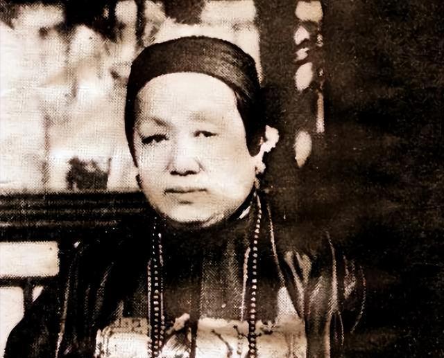 她，顶级豪门的主母，光环背后，却暗藏无数争议漩涡！8个子女，个个名震一方，孙辈6