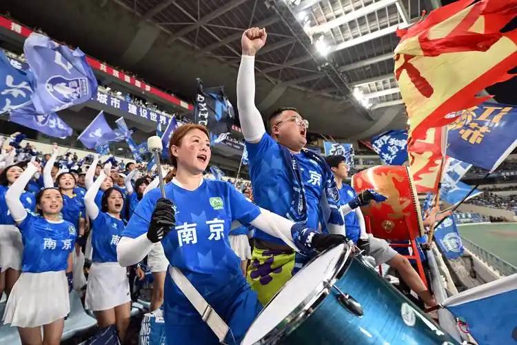 江苏省城市足球联赛本周六赛事安排及裁判安排情况说明

一、关于本轮苏超赛事安排