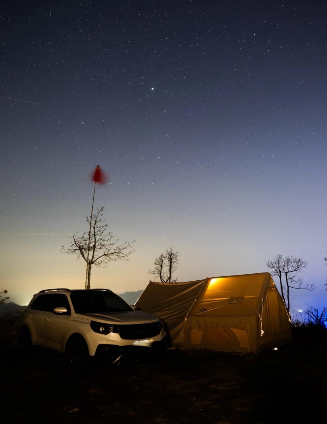 🚗开车直达小众山顶｜免费享受星空云海日出
谁说看日出云海一定要爬山？
杭州出发