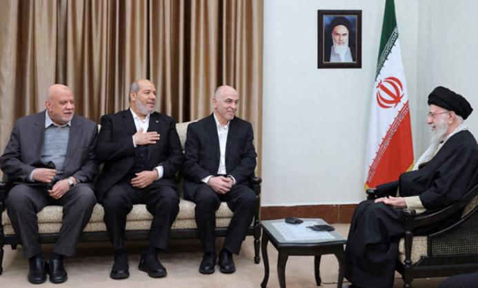 俄罗斯直接为伊朗指明了一条“绝处逢生”之路：“趁着美军尚未站稳脚跟，先发制人，发