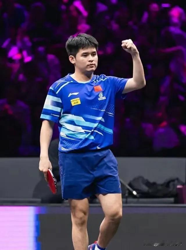 林诗栋3：2泊雷特，有惊无险晋级男单32强。

看比分：
11-6，6-11，1