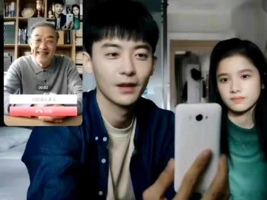 好家伙整个剧组愣是没一个人看出来哪里不对 ​​​