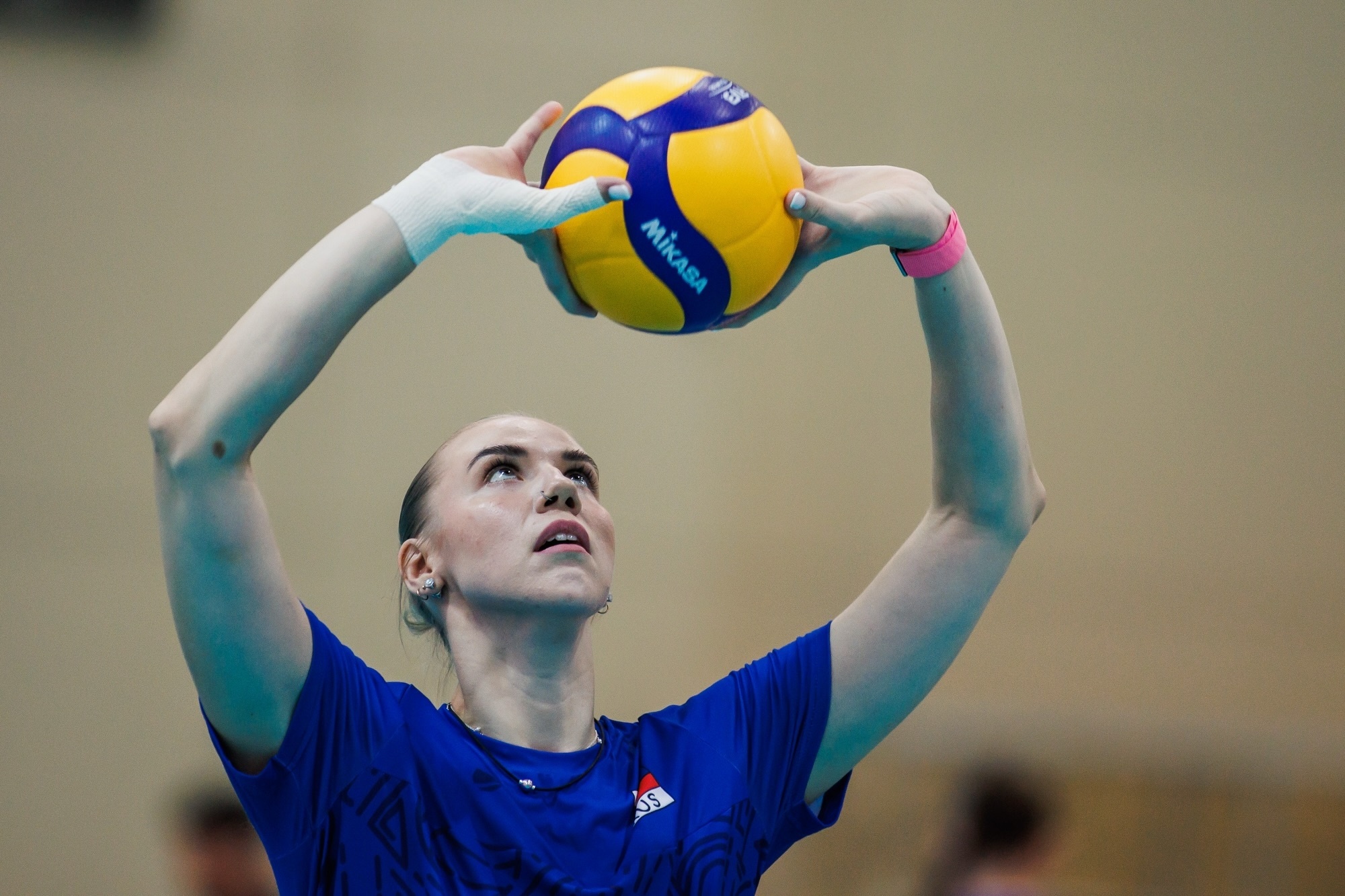 俄罗斯🇷🇺女排开启集训～📸8月初将与塞尔维亚🇷🇸女排进行友谊赛。 