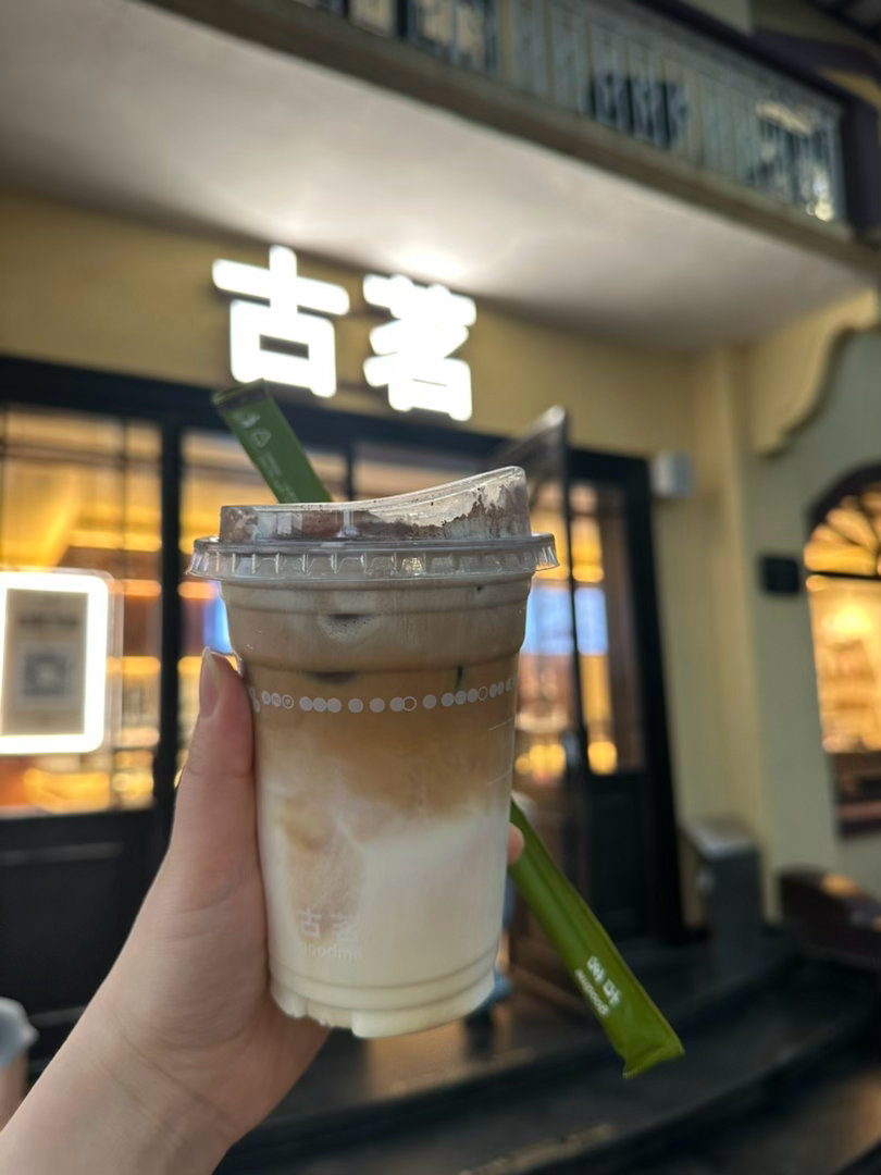 西湖落日  好多汉服美女帅哥  断桥人满就不凑热闹了 杭州·西湖风景名胜区