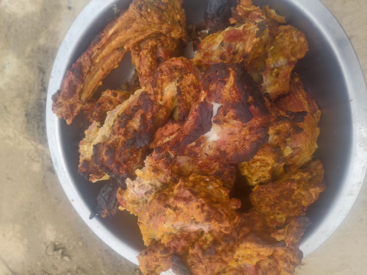 嘻嘻，烤全羊好吃