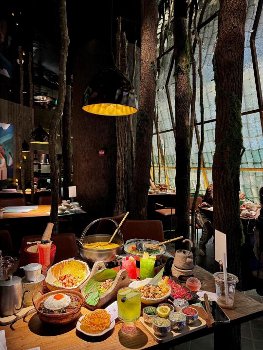 静安寺新开的！！小森林里的云南bistro🪵🍃
