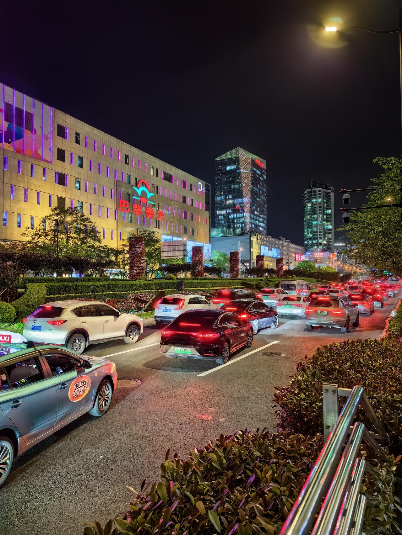 深圳华强A股本周走势分析及展望

一、本周走势特征与核心催化剂

本周（4月20