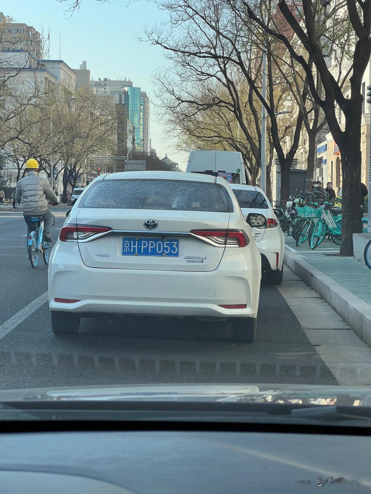 北京街面上雷凌卡罗拉多半都是租赁公司的车外地司机在跑[捂脸]
