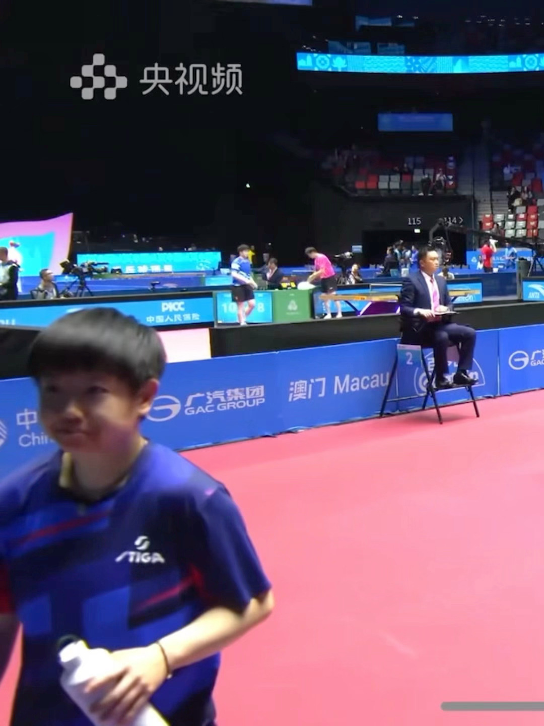 蓝莓小蛋糕下班 ​​​