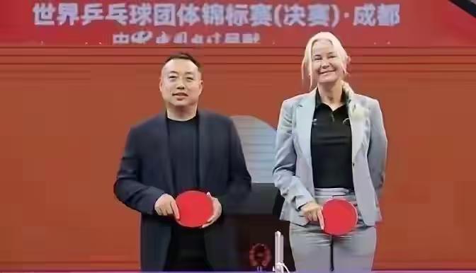 樊振东没去伦敦世乒赛，不是突然消失，也不是闹情绪。中国乒协发了公告，白纸黑字写着