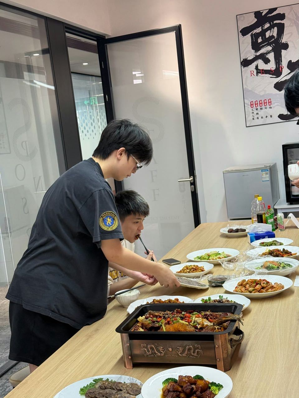 14779 礼貌投稿 看起来像怀了 ​​​