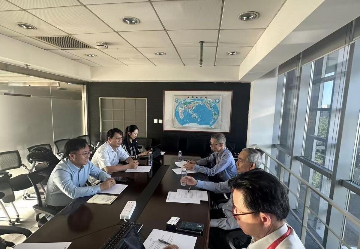 说出来你可能都不信，以前被美国攥得死死的东南亚，现在居然悄悄变了天。

一份来自