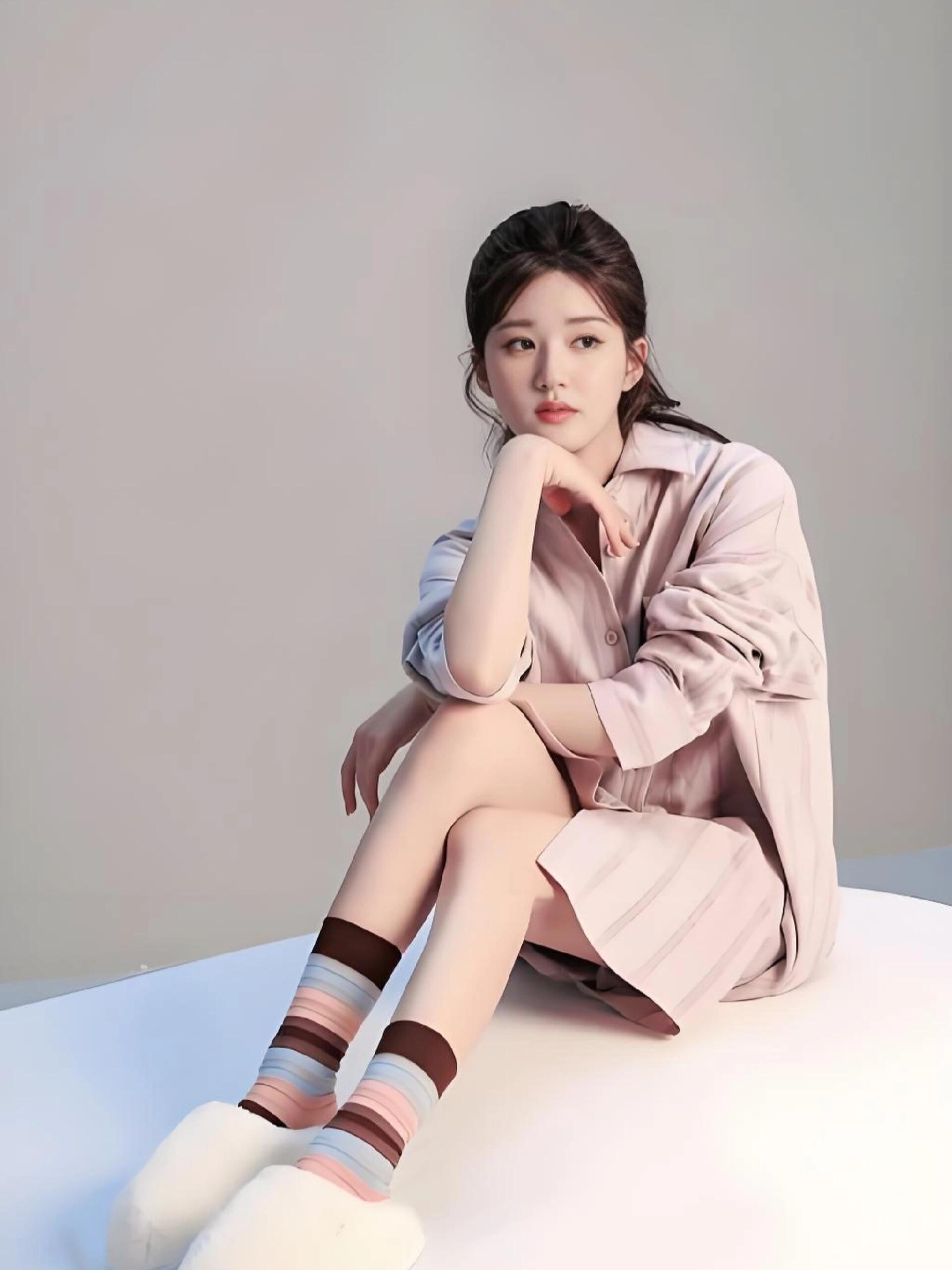 徐以若 赵露思 露思长文背后：愿她被世界温柔以待💕赵露思的长文看得我眼眶湿湿的