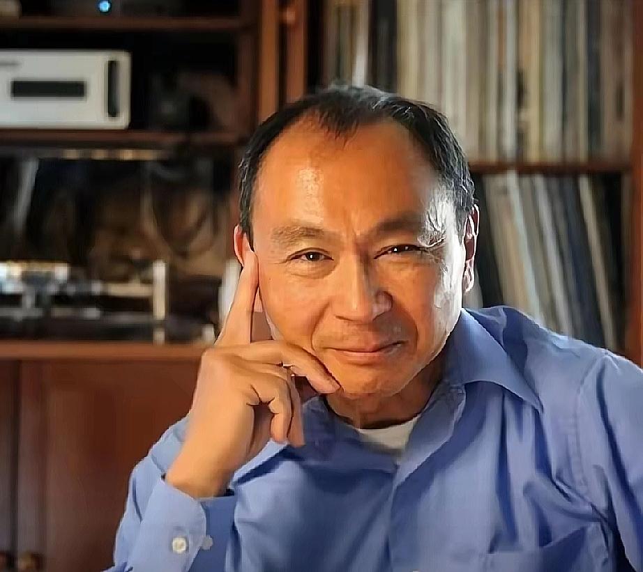 日裔美国学者福山说：
​中国是一个“低信任度社会”，即陌生人之间彼此信任的程度不