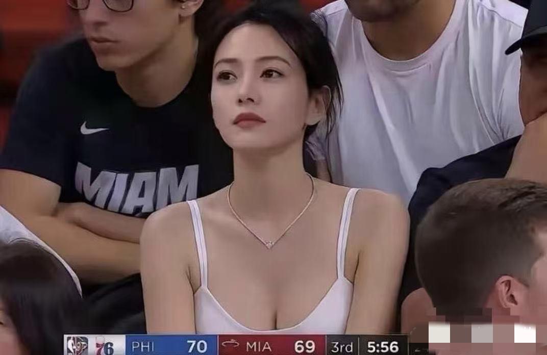 不得不说，央视抓拍到的画面实在是太精彩了。