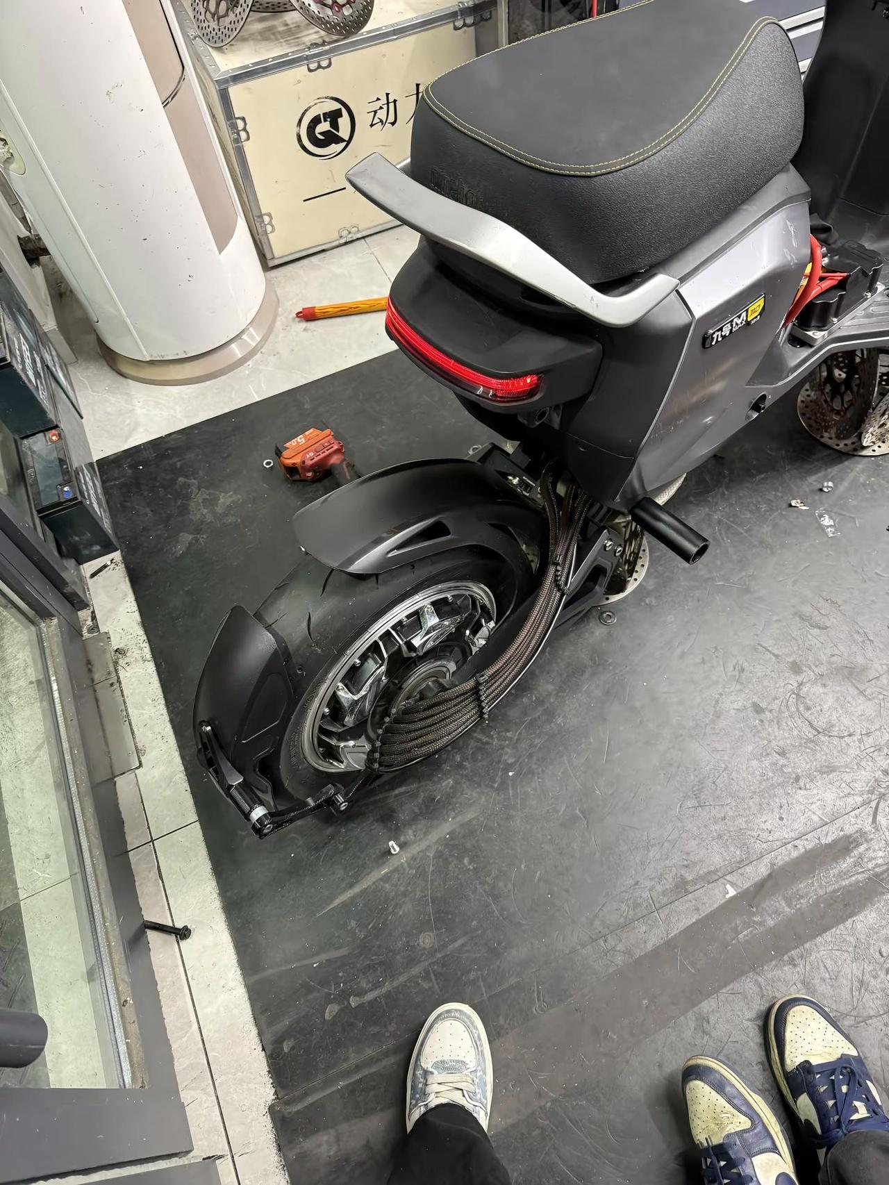 为了好看 我牺牲了太多东西了九号e50s