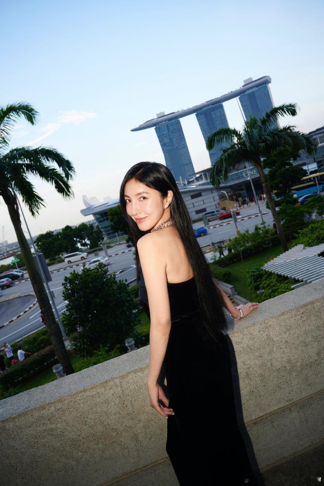 杨谨华想要自己生孩子 杨谨华近日受访时坦言这些年尝试过各种求子方式，至今虽未如愿