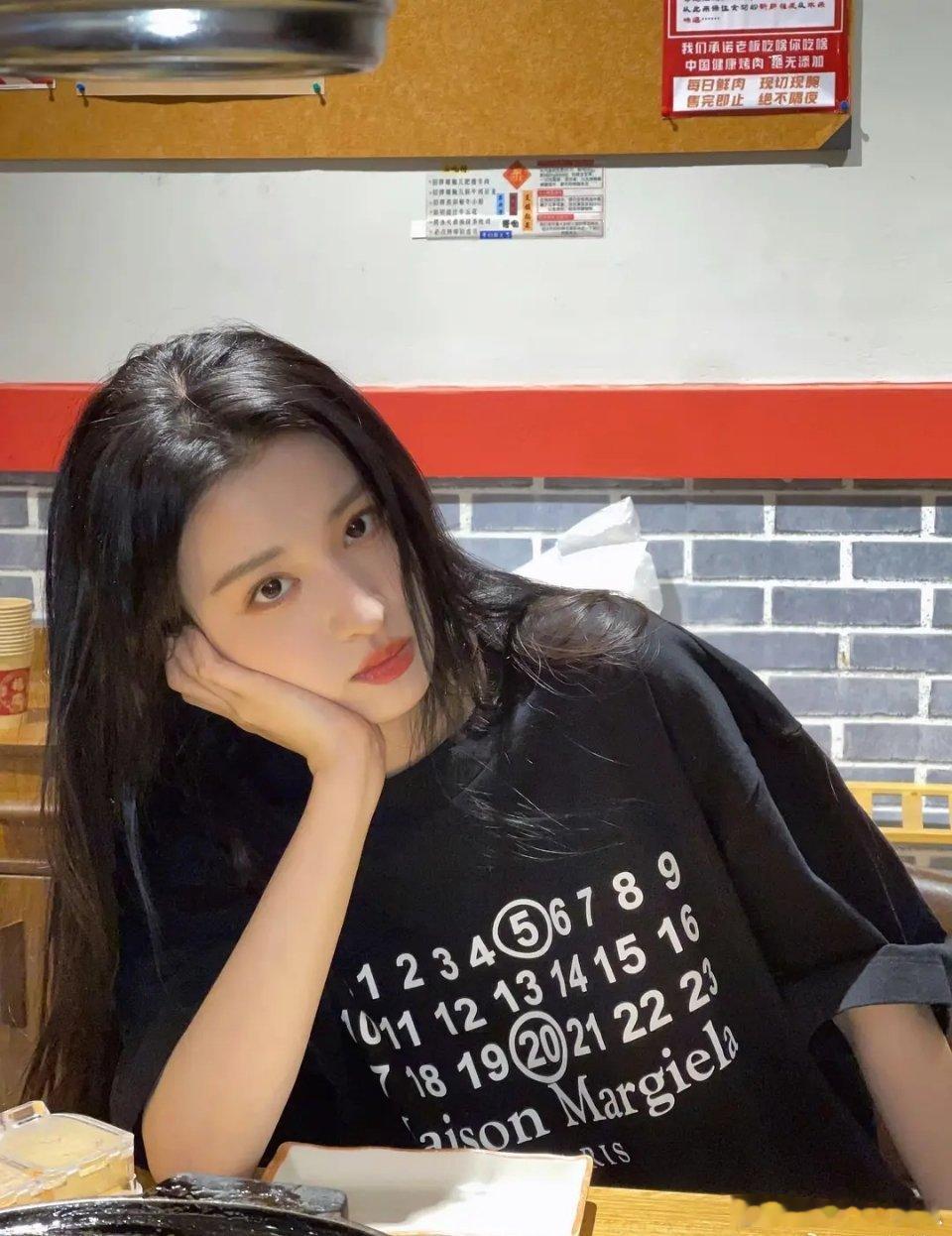 王楚然和刘亦菲真的有一点点像 ​​​