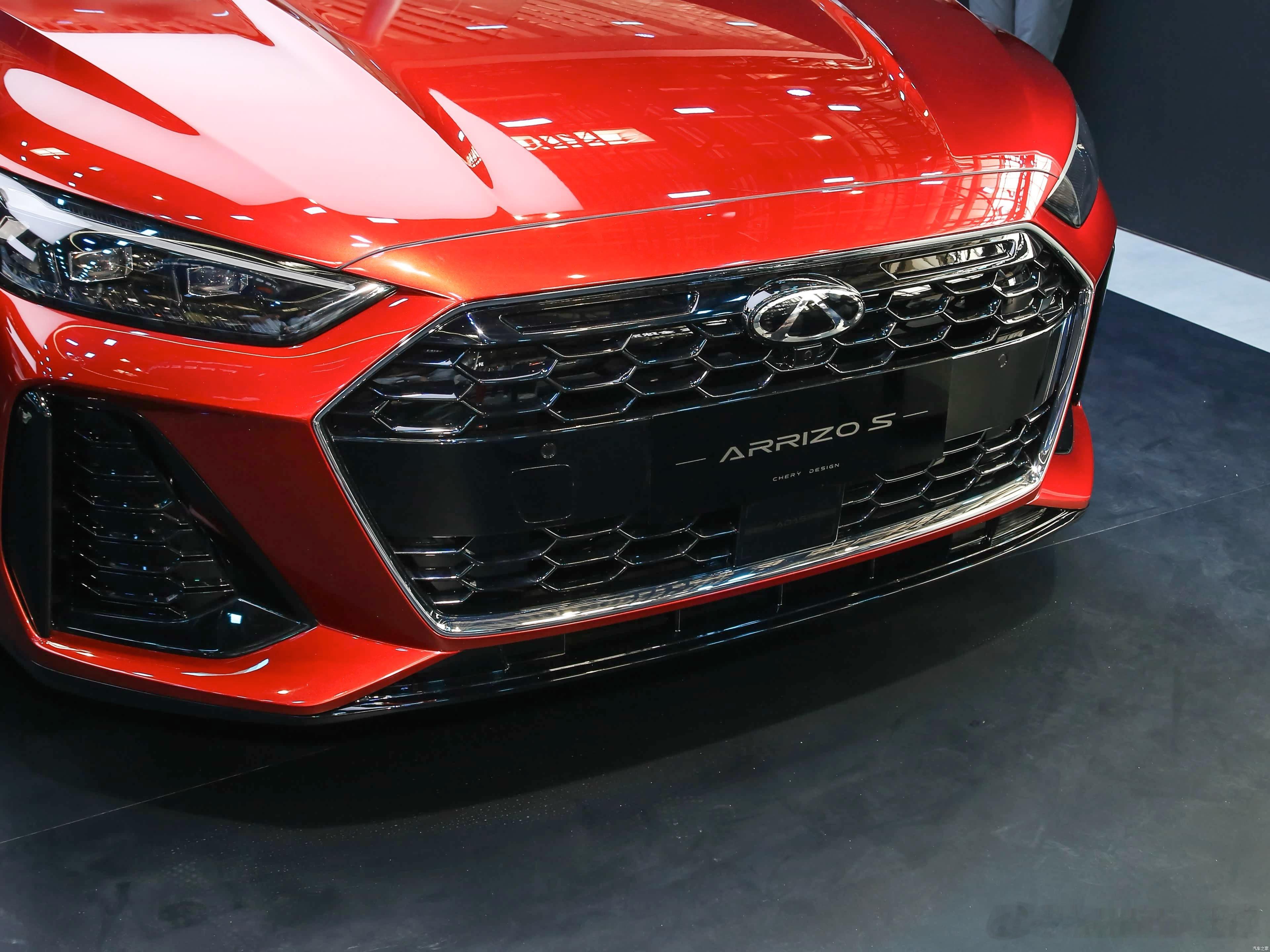 真有人能在抹去车标的情况下，一眼认出图一是啥品牌的车吗奇瑞艾瑞泽S，说实话挺好看