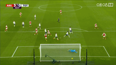 刚一开场，3-0。。 比赛第46分钟，中路给的空当还是太大，给了艾泽充分的空间射