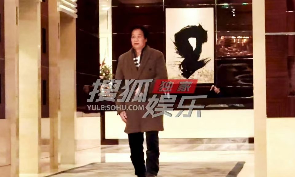 刘亦菲和陈金飞酒店聚餐  陈金飞刘亦菲酒店聚餐  刘亦菲和陈金飞酒店聚餐！近日，