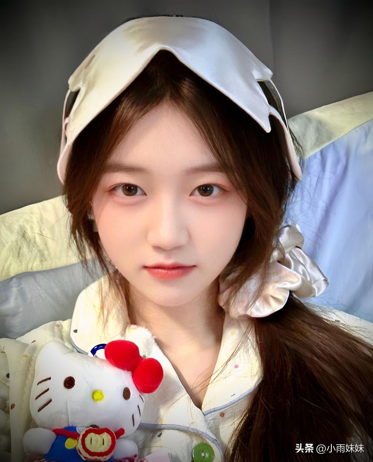 周末的顶配模式：来一场无人叨扰的慵懒回血。早安，世界☀️☀️双休周末时光 独处的