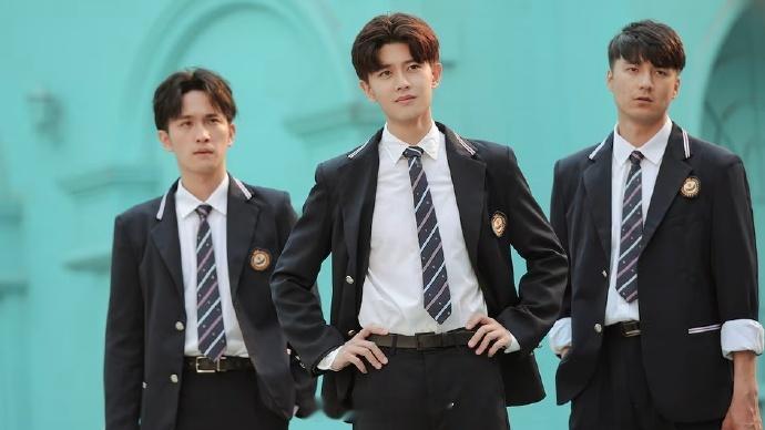 日版《一吻定情》饰演江直树的人气演员古川雄辉的高度评价任嘉伦：“越是滑稽搞笑的场