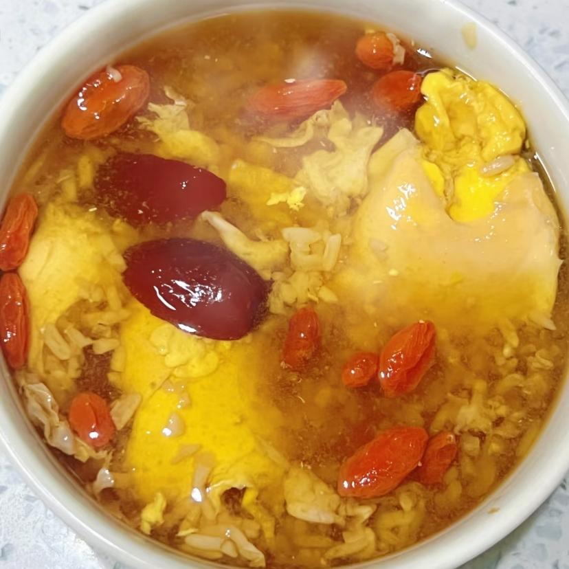 想问问大家
喜欢吃红糖煮鸡蛋吗
我记得月子里每天都吃6-7个
出月子也还意犹未尽