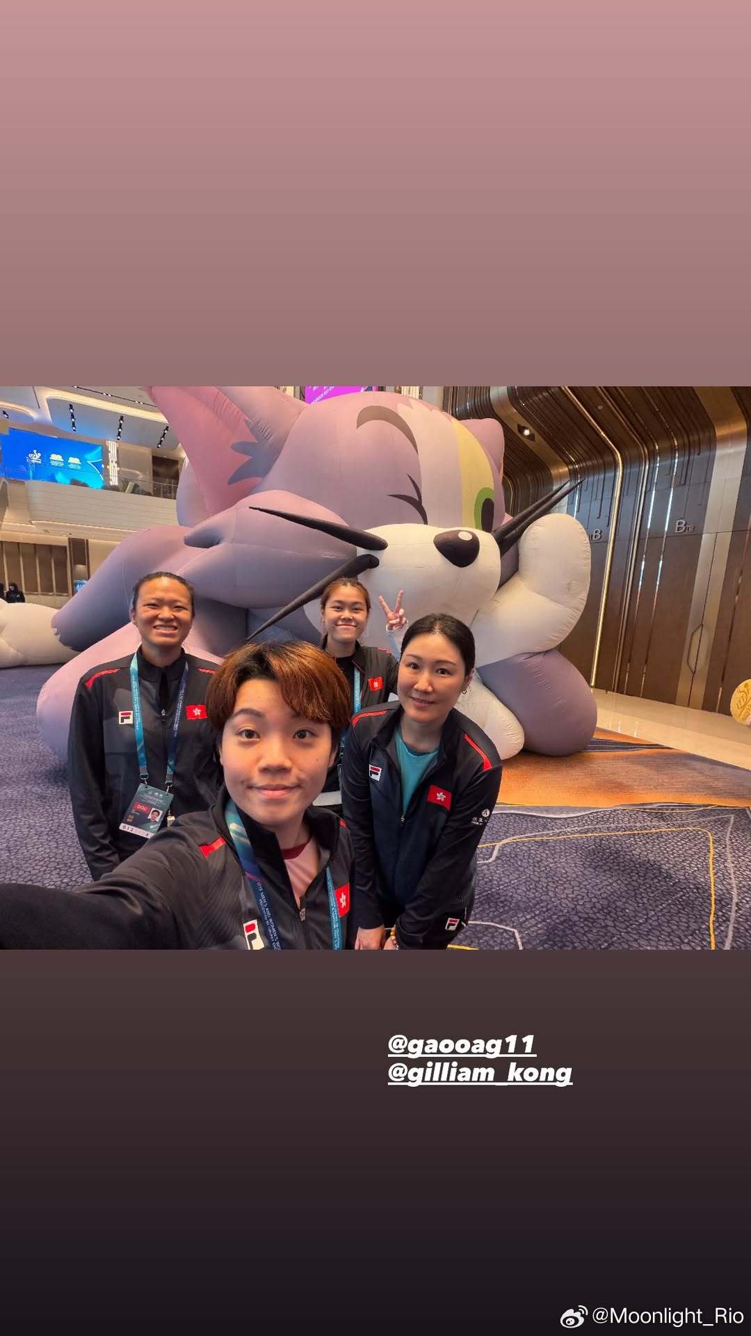 澳门世界杯2026 杜凯琹分享超大汤姆猫合影😻 