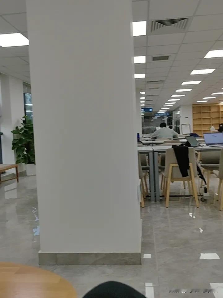 被扣了50分以后，基本上没有了写作的欲望。所有的选手只不过是平台的一枚棋子，随时