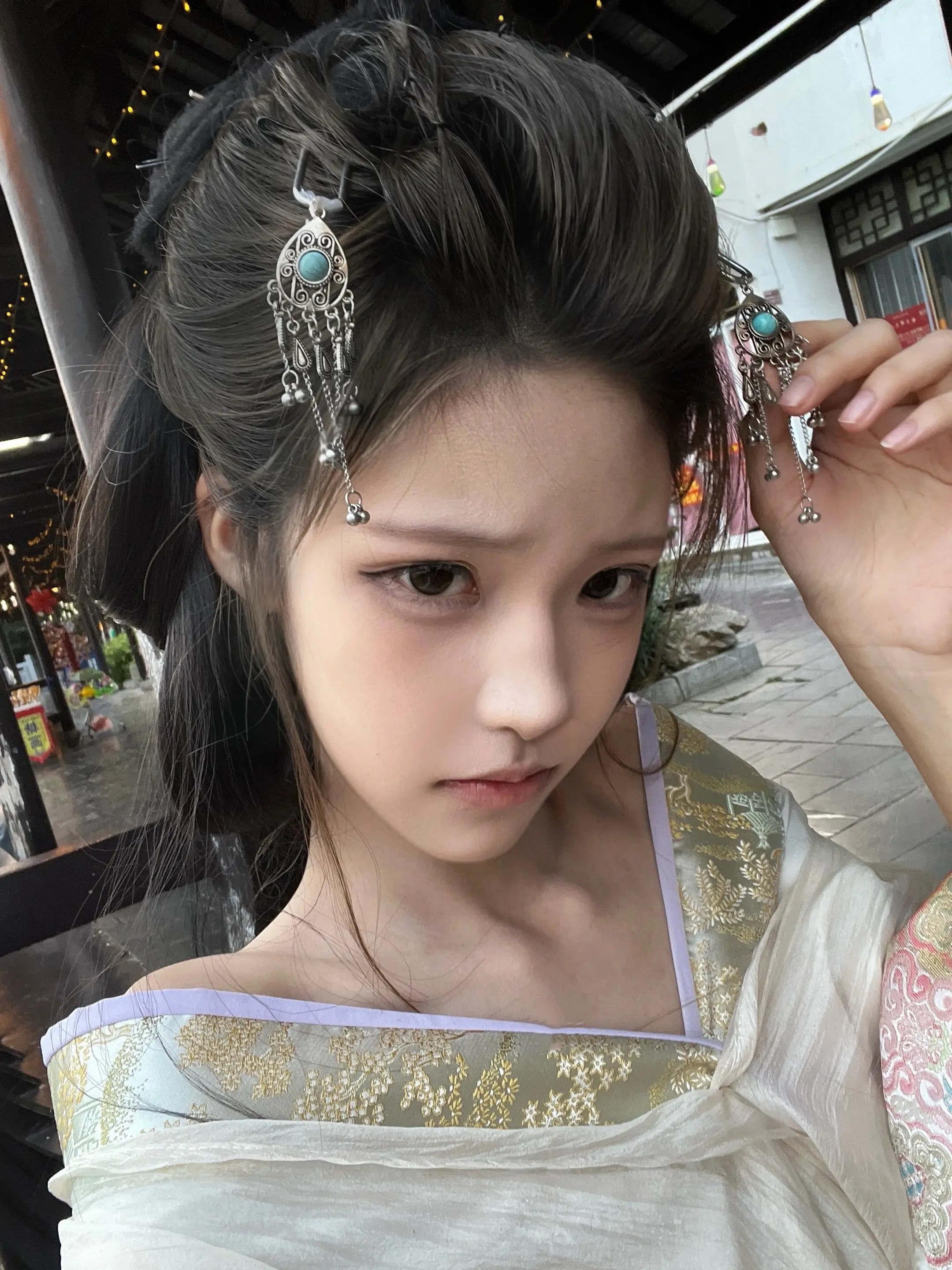 她本是一世无双