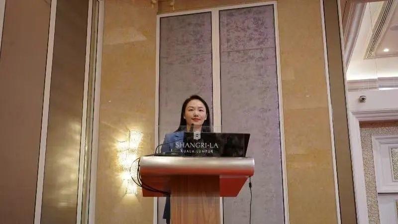 【#董事长提名新董秘前妻投反对票#：“缺乏良好的职业操守”】#董事长前妻炮轰公司