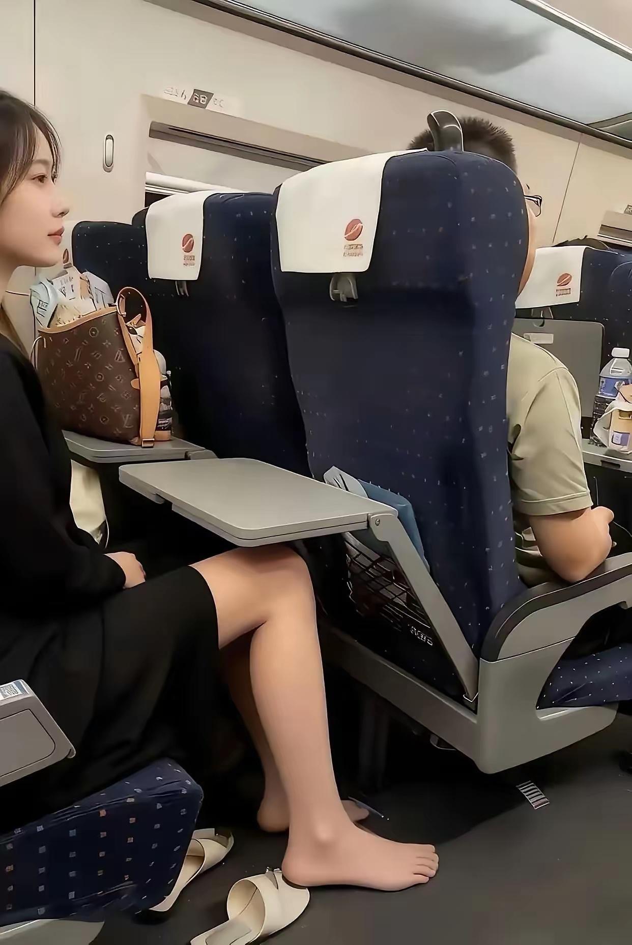 你们怎么看高铁拖鞋的，觉得可以么？？