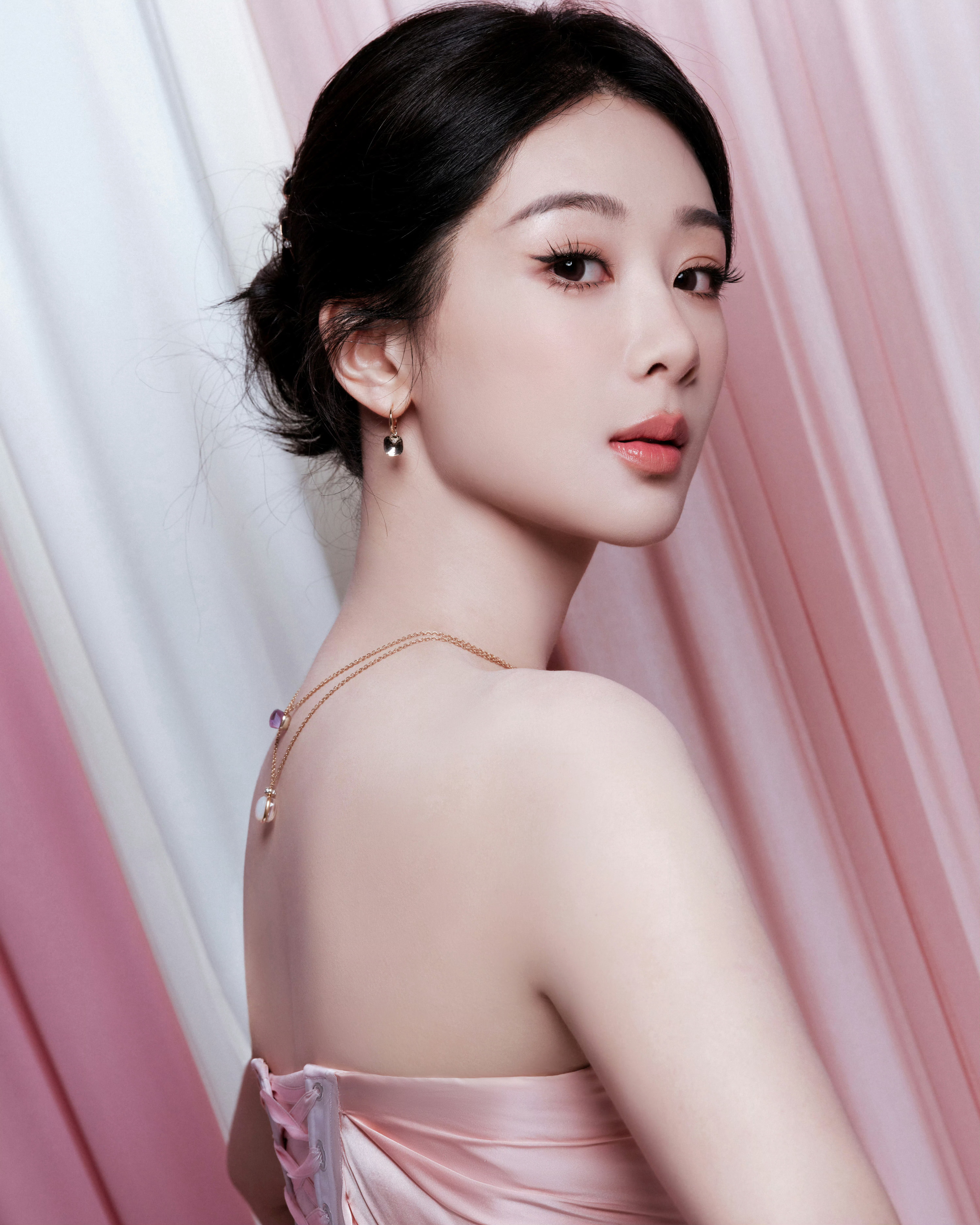 杨紫 yz杨紫玉兰花开君再来 yz杨紫董竹君 再见和日落的寓意都是未完待续【杨紫
